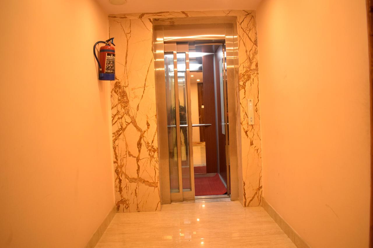 Hotel Hari Vilaas Varanasi Exteriör bild