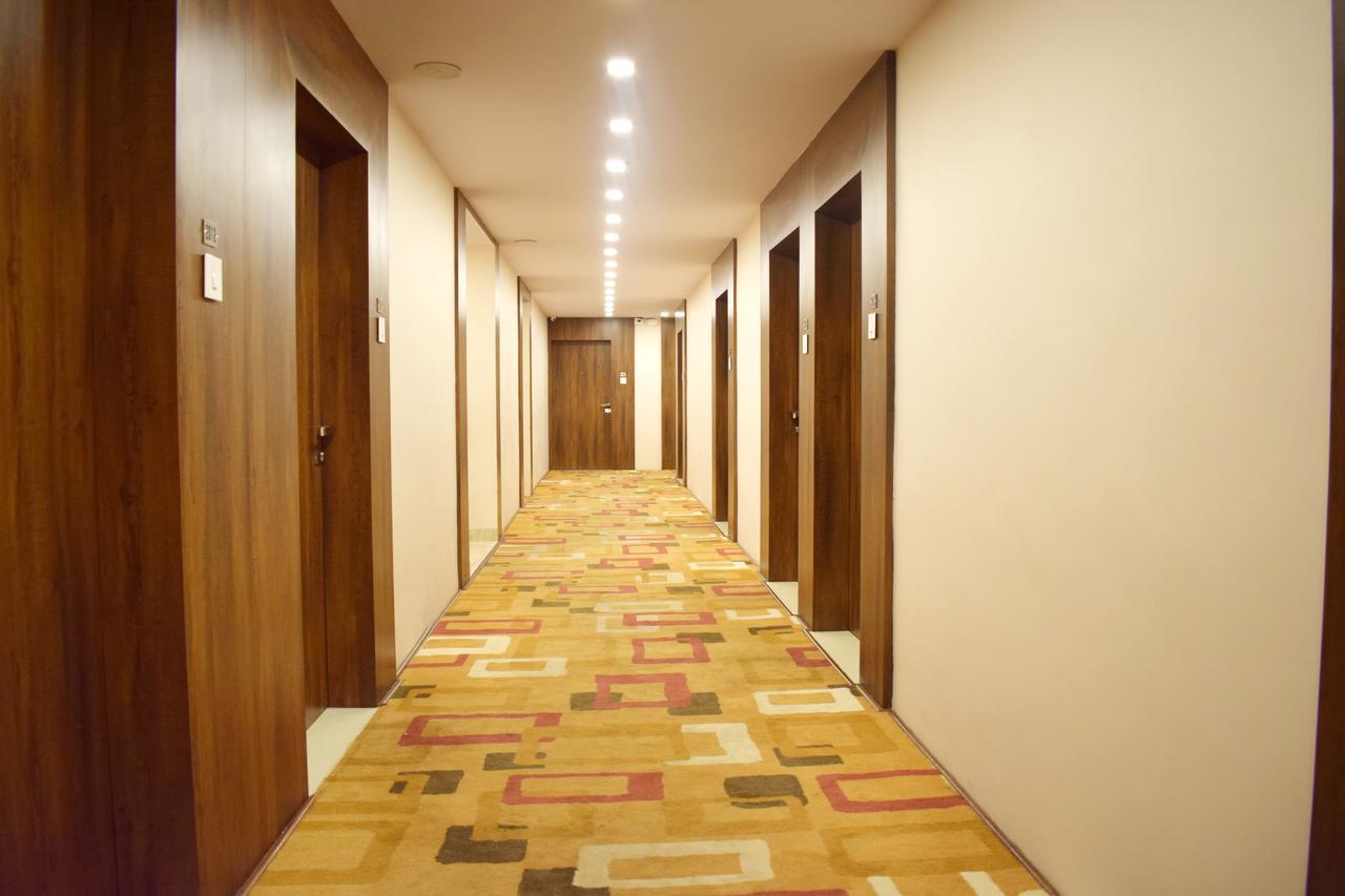 Hotel Hari Vilaas Varanasi Exteriör bild
